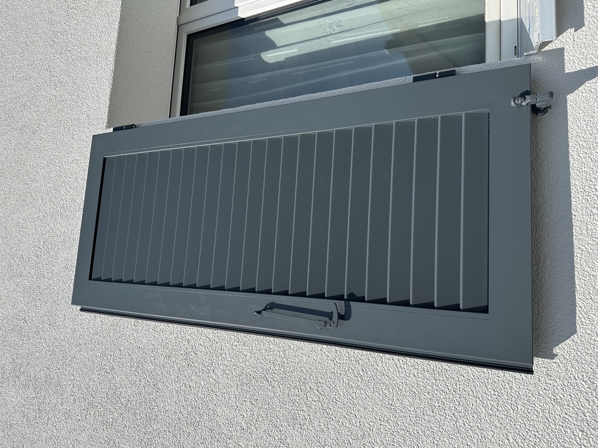 Feste Brettchen 40mm – fensterlaeden | Dotta Storenbau AG